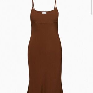Aritzia Sunday Beat Maude Midi Dress